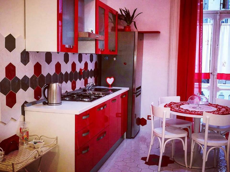 B&B Resta Cu Mme Неаполь Экстерьер фото