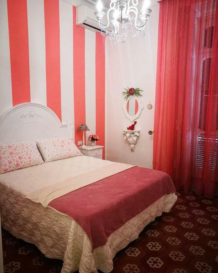 B&B Resta Cu Mme Неаполь Экстерьер фото